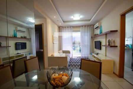 Sala de apartamento para alugar com 2 quartos, 69m² em Recreio dos Bandeirantes, Rio de Janeiro