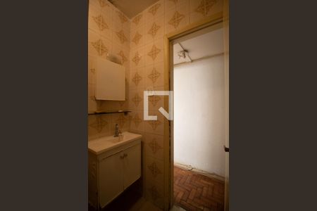 Banheiro social de kitnet/studio à venda com 1 quarto, 30m² em Copacabana, Rio de Janeiro