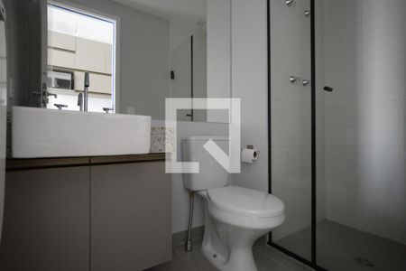 Banheiro de kitnet/studio para alugar com 1 quarto, 28m² em Vila Mariana, São Paulo