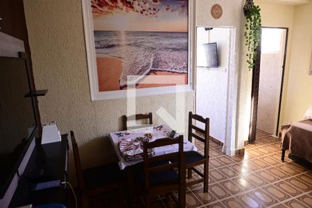 Sala de apartamento para alugar com 1 quarto, 42m² em Guilhermina, Praia Grande