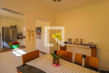 Casa à venda com 150m², 3 quartos e 2 vagas