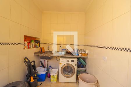 Casa à venda com 150m², 3 quartos e 2 vagas Casa à venda com 150m², 3 quartos e 2 vagasÁrea de Serviço