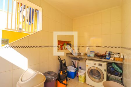 Casa à venda com 150m², 3 quartos e 2 vagas Casa à venda com 150m², 3 quartos e 2 vagasÁrea de Serviço