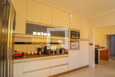 Casa à venda com 150m², 3 quartos e 2 vagas Casa à venda com 150m², 3 quartos e 2 vagasCozinha