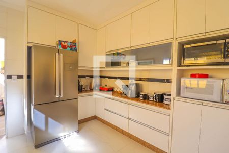 Casa à venda com 150m², 3 quartos e 2 vagas Casa à venda com 150m², 3 quartos e 2 vagasCozinha