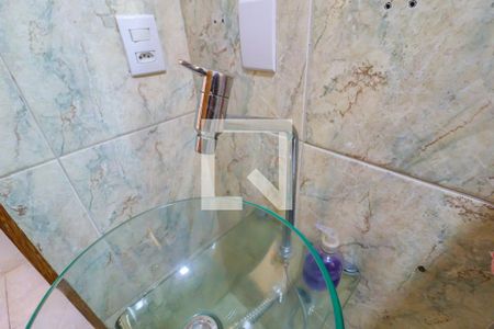 Casa à venda com 150m², 3 quartos e 2 vagas Casa à venda com 150m², 3 quartos e 2 vagasBanheiro