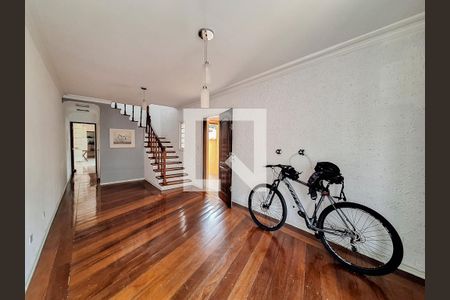 Sala de casa à venda com 4 quartos, 250m² em Vila Maria Luisa, São Paulo