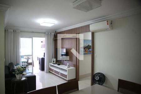 Sala de apartamento para alugar com 2 quartos, 90m² em Vilamar, Praia Grande