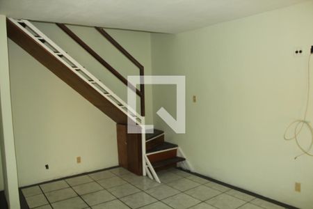 Casa de rua para Locação 3 Quartos, 2 Vagas, 150M², Moqueta, Nova