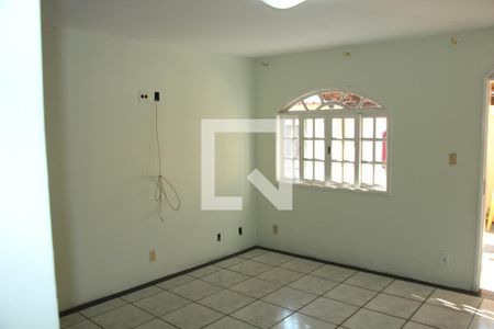 Sala de casa para alugar com 2 quartos, 90m² em Centro, Nova Iguaçu