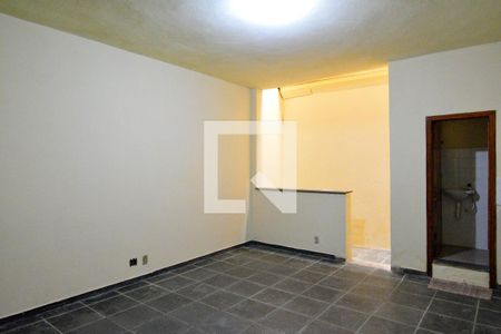 Quarto/cozinha de kitnet/studio para alugar com 1 quarto, 24m² em Alto dos Pinheiros, Belo Horizonte