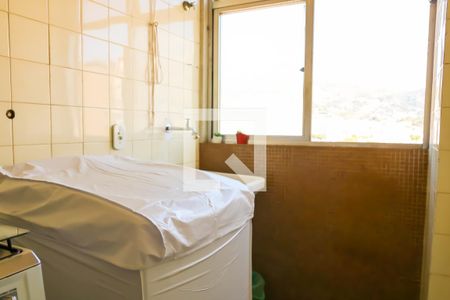 Apartamento à venda com 58m², 2 quartos e 1 vaga Apartamento à venda com 58m², 2 quartos e 1 vagaÁrea de Serviço