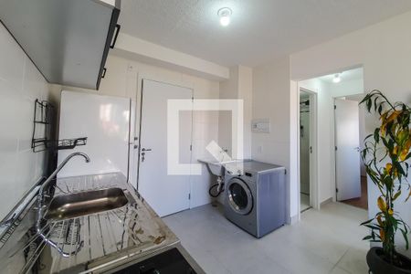 Sala Cozinha A Serviçõ de apartamento para alugar com 2 quartos, 32m² em Cambuci, São Paulo