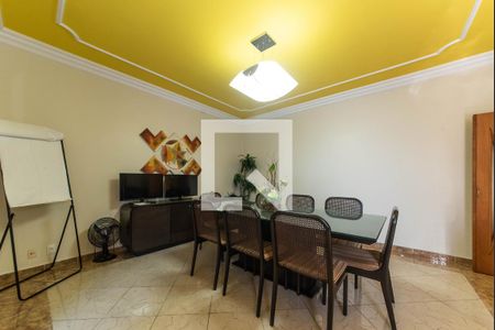Sala de casa à venda com 3 quartos, 500m² em Santa Paula, São Caetano do Sul