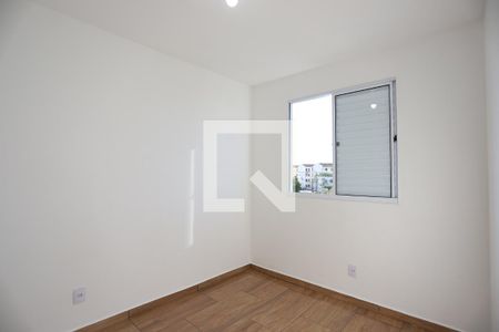 Quarto 2 de apartamento para alugar com 2 quartos, 47m² em Parque Santa Rosa, Suzano