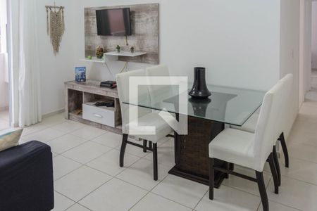 Sala de apartamento para alugar com 2 quartos, 60m² em Canasvieiras, Florianópolis