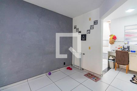 Sala  de casa de condomínio para alugar com 4 quartos, 90m² em Harmonia, Canoas