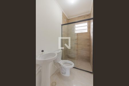 Banheiro de apartamento à venda com 1 quarto, 47m² em Rubem Berta, Porto Alegre