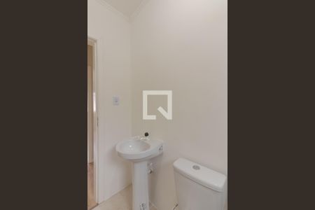 Banheiro de apartamento à venda com 1 quarto, 47m² em Rubem Berta, Porto Alegre