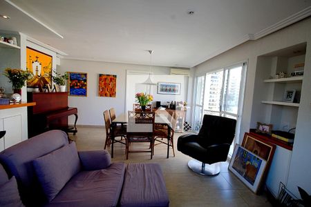 Sala  de apartamento à venda com 3 quartos, 127m² em Real Parque, São Paulo