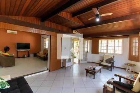 Sala 1 de casa para alugar com 4 quartos, 300m² em Serra Grande, Niterói