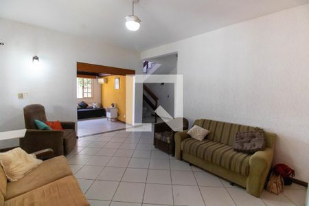 Sala 1 de casa para alugar com 3 quartos, 300m² em Serra Grande, Niterói