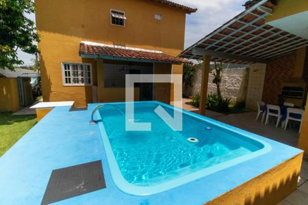 Piscina de casa à venda com 3 quartos, 300m² em Serra Grande, Niterói