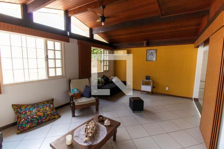 sala 1 de casa para alugar com 3 quartos, 300m² em Serra Grande, Niterói