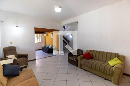 Sala 1 de casa para alugar com 4 quartos, 300m² em Serra Grande, Niterói