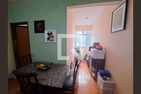 Sala  de apartamento à venda com 2 quartos, 66m² em Heliópolis, Belo Horizonte