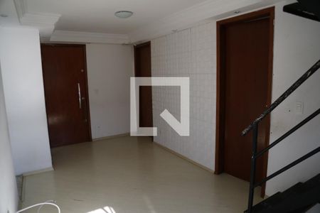 Sala de apartamento para alugar com 3 quartos, 82m² em Vila Zulmira, São Paulo