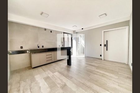 Cozinha de apartamento à venda com 1 quarto, 116m² em Lourdes, Belo Horizonte