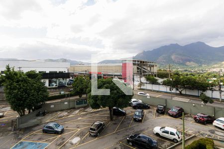 Vista do Quarto 1 de apartamento para alugar com 2 quartos, 52m² em Freguesia de Jacarepaguá, Rio de Janeiro