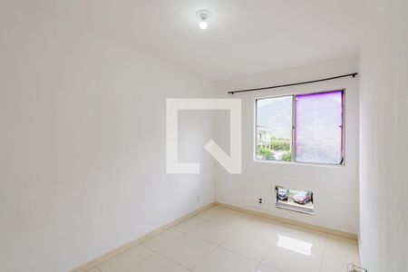 Quarto 2 de apartamento para alugar com 2 quartos, 52m² em Freguesia de Jacarepaguá, Rio de Janeiro