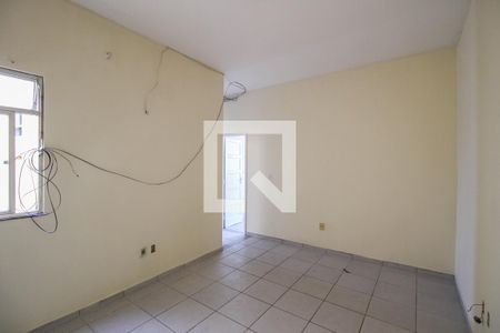 Sala de apartamento para alugar com 3 quartos, 70m² em Edson Passos, Mesquita