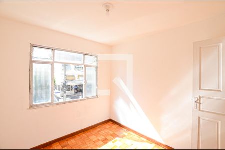 Quarto 1 de apartamento para alugar com 2 quartos, 50m² em Largo do Barradas, Niterói