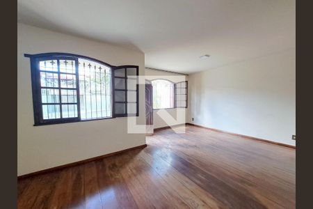 Sala de casa à venda com 4 quartos, 313m² em Planalto, Belo Horizonte