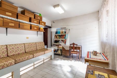 Sala de leitura de casa à venda com 4 quartos, 172m² em Vila Carioca, Guarulhos