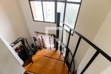 Escada de apartamento à venda com 2 quartos, 98m² em Jardim Ampliacao, São Paulo