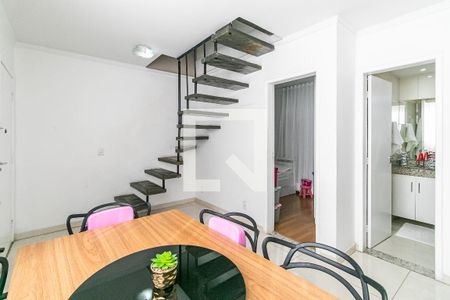 Sala de apartamento à venda com 2 quartos, 105m² em Cabral, Contagem