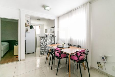 Apartamento à venda com 105m², 2 quartos e 1 vagaSala