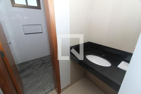 Banheiro de apartamento à venda com 4 quartos, 186m² em Prado, Belo Horizonte
