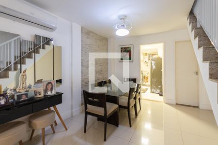 Sala de casa à venda com 3 quartos, 160m² em Tijuca, Rio de Janeiro