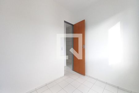 Quarto 2 de apartamento para alugar com 2 quartos, 45m² em Vila Abaeté, Campinas