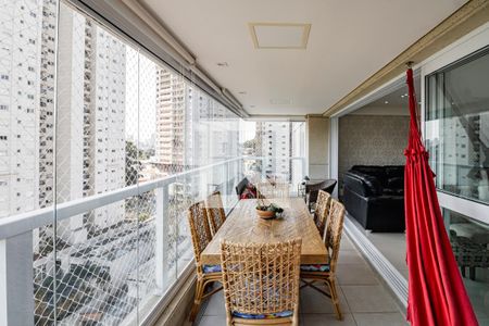 Varanda Gourmet de apartamento à venda com 3 quartos, 95m² em Vila Firmiano Pinto, São Paulo