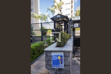 Apartamento à venda com 158m², 4 quartos e 2 vagas Apartamento à venda com 158m², 4 quartos e 2 vagasPlaquinha