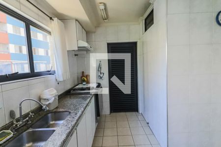 Apartamento à venda com 158m², 4 quartos e 2 vagas Apartamento à venda com 158m², 4 quartos e 2 vagasCozinha