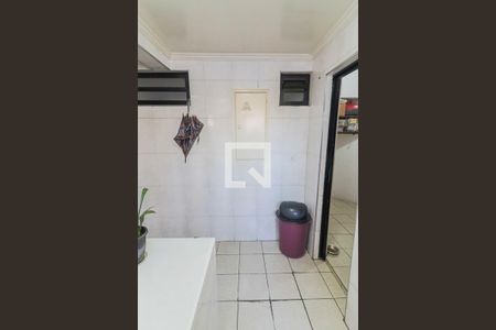 Apartamento à venda com 158m², 4 quartos e 2 vagas Apartamento à venda com 158m², 4 quartos e 2 vagasLavanderia