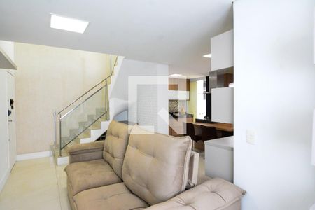 Sala de apartamento para alugar com 3 quartos, 160m² em João Pinheiro, Belo Horizonte