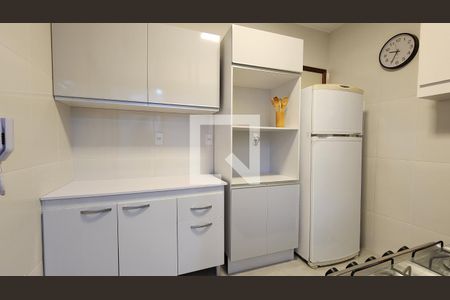 Cozinha de apartamento para alugar com 2 quartos, 62m² em Trindade, Florianópolis